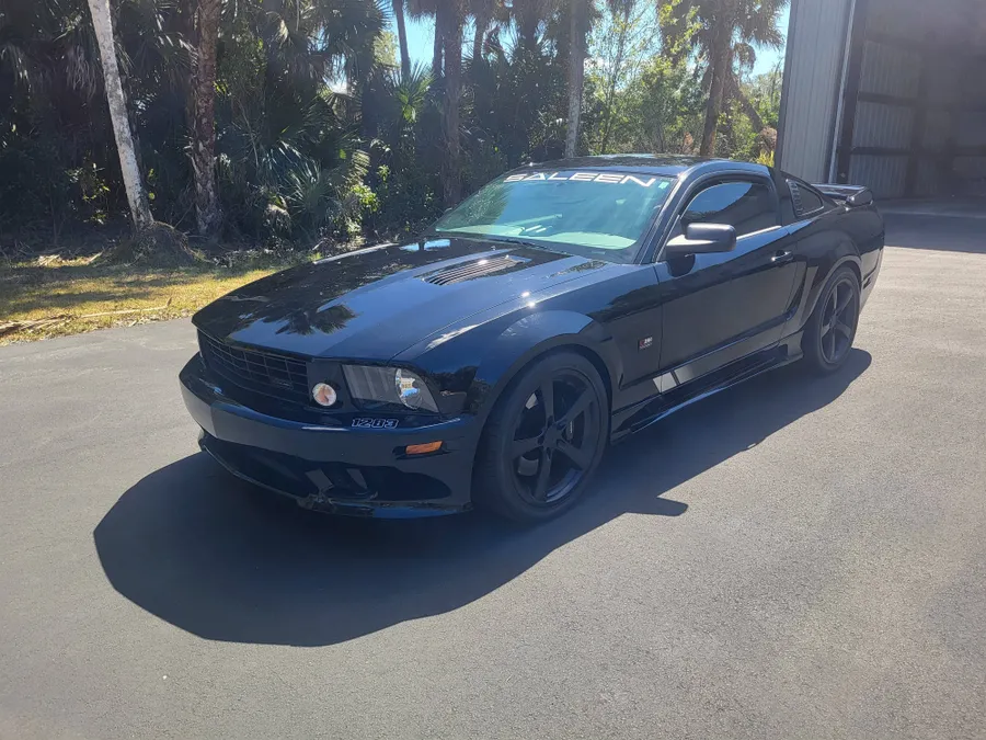 2005 Ford Mustang Saleen