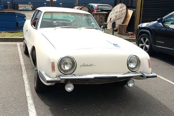 1963 Studebaker Avanti R-2Paxton-supercharged