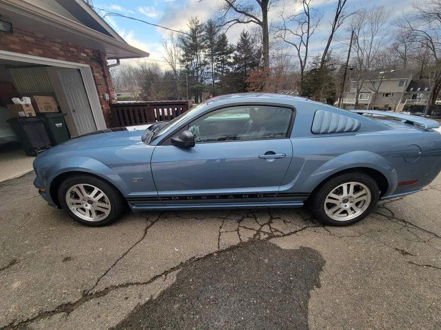 2005 Ford Mustang GT Hardtop