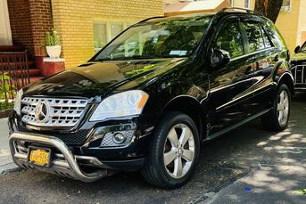 2010 Mercedes-Benz ML 350 * All original