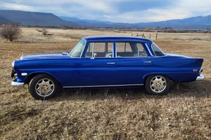 1968 Mercedes-Benz 200dSedan 11011010367757 Dodge Viper GTS Blue (metal flake) Dark blue, Black, Grey 2.0L Diesel