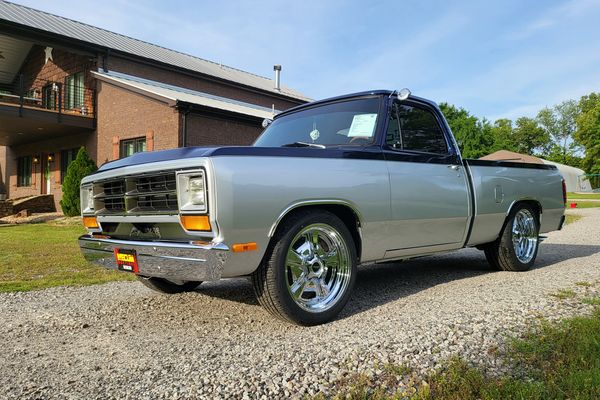 Father-Son Build: Customized 1987 Dodge Ram D150 Pickup