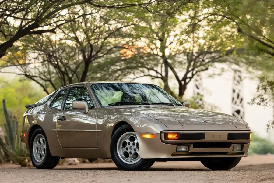 1985 Porsche 944 Base Model