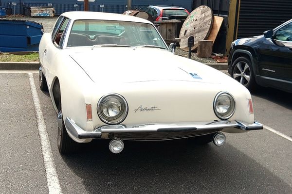 1963 Studebaker Avanti R-2Paxton-supercharged
