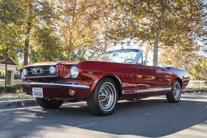1966 Ford Mustang V8