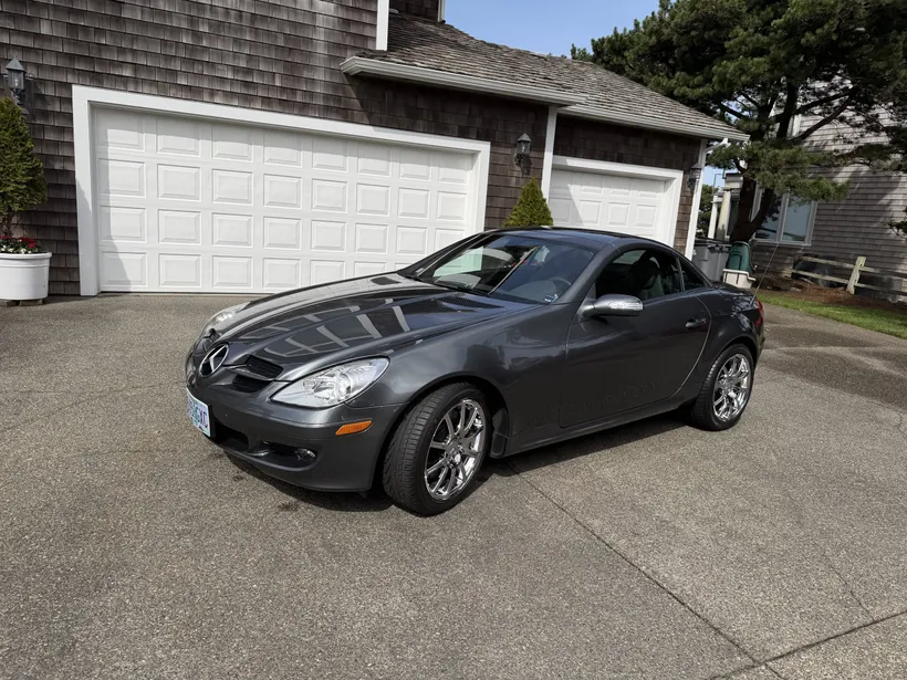 Low-Mile 2006 Mercedes-Benz SLK350 Convertible With Custom Paint | Hemmings