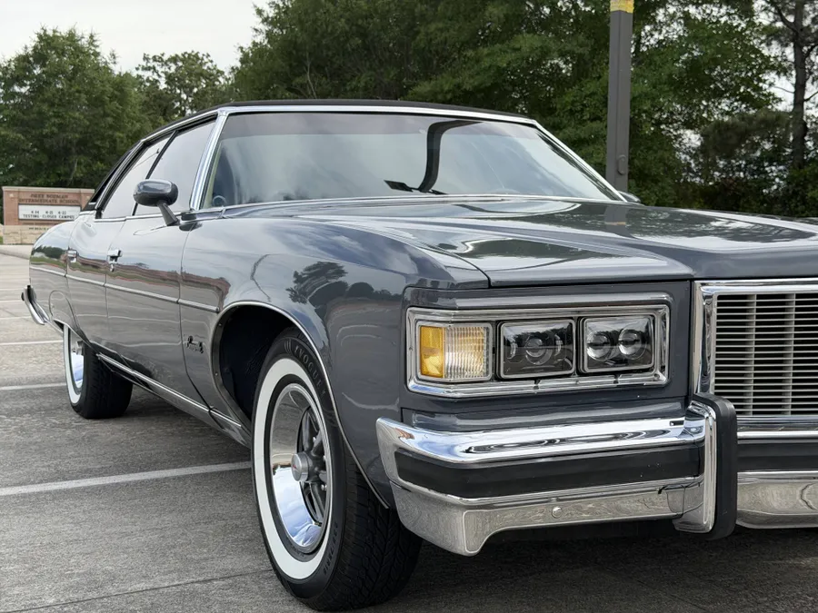 1976 Pontiac Starchief Bonneville