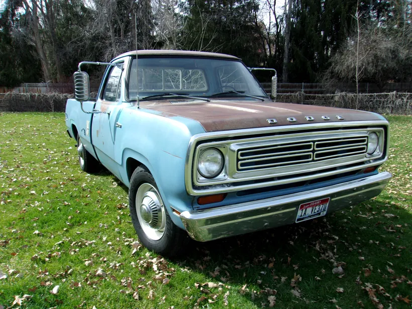 1972 Dodge D200