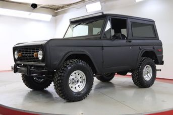 Refurbished and Modified 1974 Ford Bronco 4x4