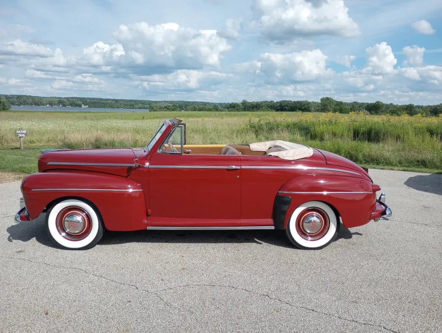 1946 Ford Super Deluxe