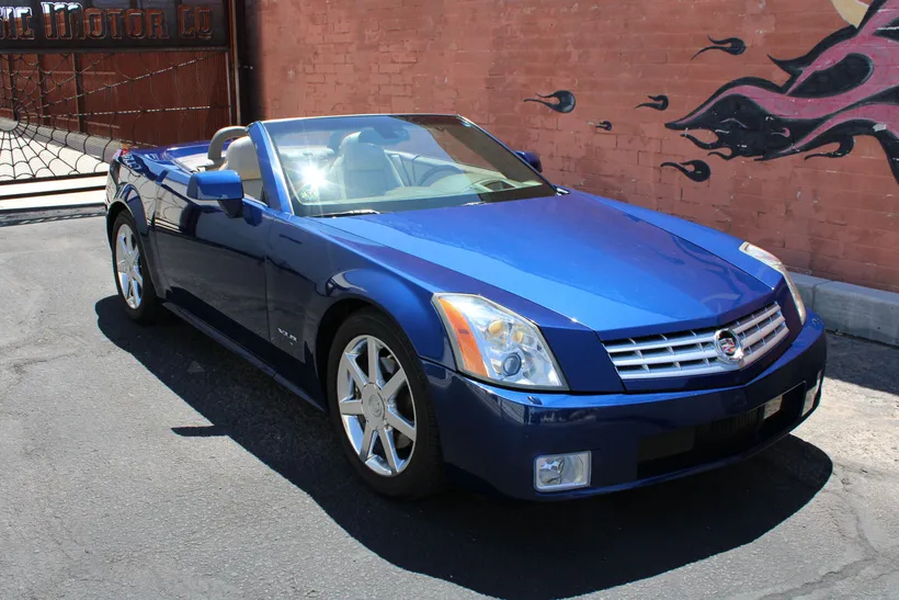 2005 Cadillac XLR