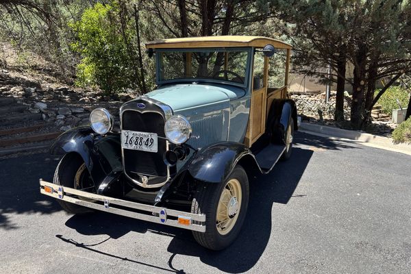 Restored and Upgraded 1930 Ford Model A Huckster