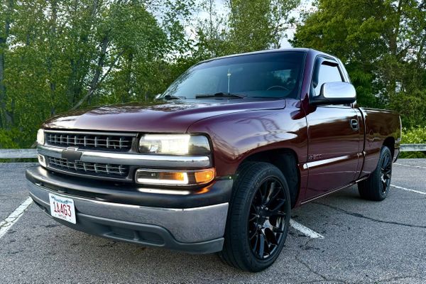 Customized 1999 Chevrolet Silverado LS Pickup
