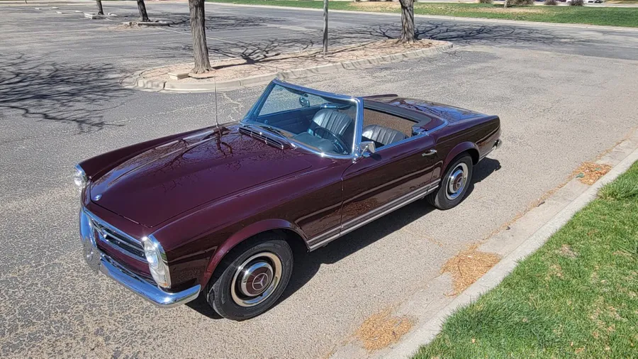 1967 Mercedes-Benz 230SL