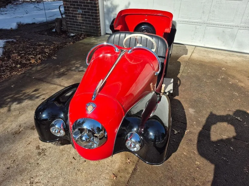 1954 IHLE Schottenring CarConvertible 016 Red and black Black vinyl Kohler 305-cc L-head four-stroke single